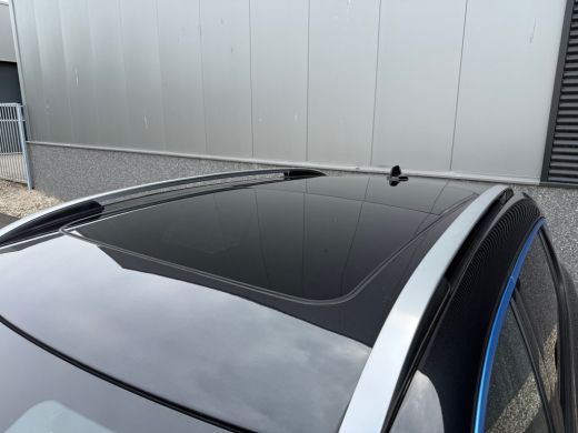 Lynk & Co 01 1.5 Plug-in Hybrid/262pk /Pano-dak/Zw-hemel/Adaptive/360Cam/Infinity ActivLease financial lease