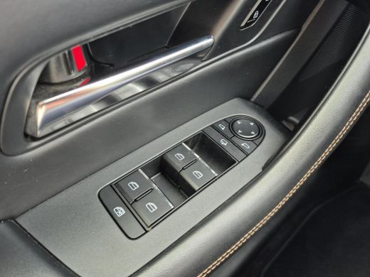 Mazda CX-60 2.5 e-SkyActiv PHEV Exclusive-Line | Leder | Stoel- verwarming en ventilatie | Rijklaarprijs ! ActivLease financial lease