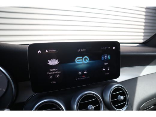 Mercedes-Benz GLC 300e 4MATIC Business Solution AMG Pano / Burmester / 360 camera / Trekhaak / ActivLease financial lease