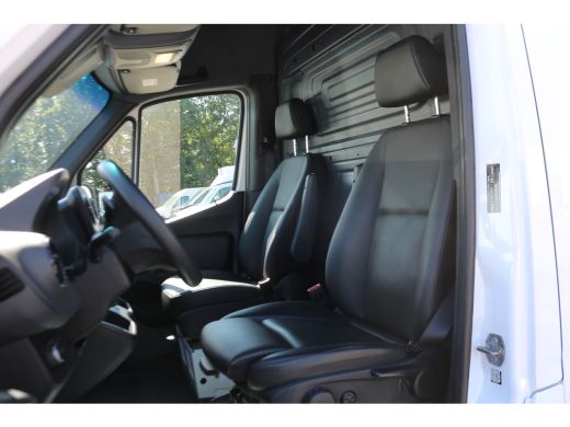 Mercedes-Benz Sprinter 316 CDI L2 H2 Airco Navigatie Camera 3.5t Trekhaak ActivLease financial lease