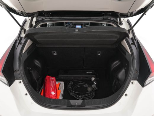 Nissan Leaf Tekna 40 kWh Aut. *LUXURY-LEATHER | FULL-LED | BOSE-SURROUND | DIGI-COCKPIT | ADAPTIVE-CRUISE | T... ActivLease financial lease