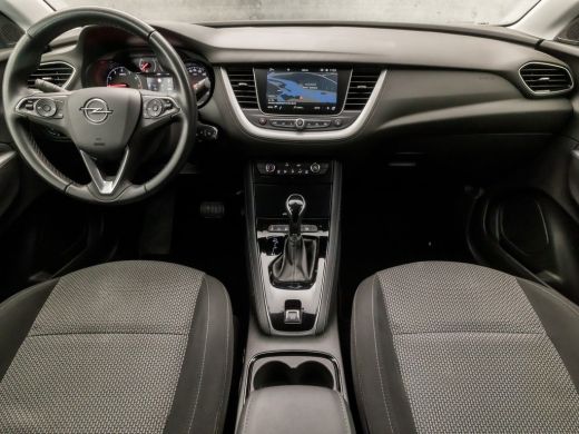 Opel Grandland X 1.2 Turbo Sport Automaat (APPLE CARPLAY, GROOT NAVI, PARKEERSENSOREN, SPORTSTOELEN, LANE ASSIST, ... ActivLease financial lease