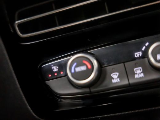 Opel Mokka 1.2 Turbo GS Line Automaat (APPLE CARPLAY, GROOT NAVI, STUUR/STOELVERWARMING, LEDER, SPORTSTOELEN... ActivLease financial lease