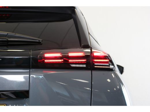 Peugeot 2008 1.2 PureTech 130PK GT Pack | Navi | Camera V+A | Alcantara | Stoelverwarming | Massage | Adaptive... ActivLease financial lease