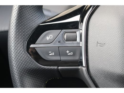 Peugeot 208 1.2 GT | Keyless | Camera | Adapt. Cruise | Navi | Carplay | Climate | LED | DAB | | Keyless | Ca... ActivLease financial lease
