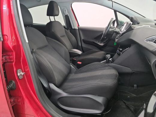 Peugeot 208 1.2 PureTech Allure NL AUTO | CARPLAY | CAMERA | AUTOMAAT ! ActivLease financial lease