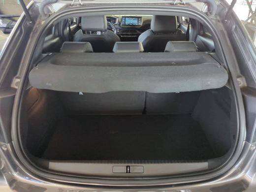 Peugeot 208 1.2 PureTech GT | Achterbank in delen neerklapbaar | Achteruitrijcamera | Anti Blokkeer Systeem ActivLease financial lease