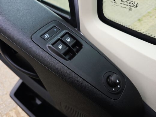 Peugeot Boxer 2.2 BlueHDi L2 H2 - 140 Pk - Euro 6 - Navi - ParkeerCamera ActivLease financial lease