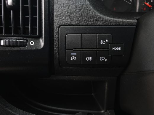 Peugeot Boxer 2.2 BlueHDi L2 H2 - 140 Pk - Euro 6 - Navi - ParkeerCamera ActivLease financial lease