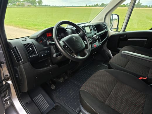 Peugeot Boxer 2.2 BlueHDi L2 H2 - 140 Pk - Euro 6 - Navi - ParkeerCamera ActivLease financial lease