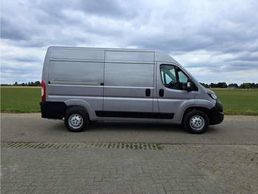 Peugeot Boxer 2.2 BlueHDi L2 H2 - 140 Pk - Euro 6 - Navi - ParkeerCamera ActivLease financial lease