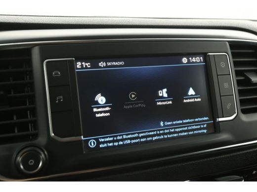 Peugeot Expert 227S 2.0 BlueHDI L2H1 180PK Automaat Airco Camera Carplay Head-up LED Cruise PDC 3 Persoons ActivLease financial lease