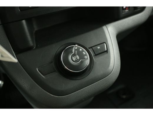 Peugeot Expert 227S 2.0 BlueHDI L2H1 180PK Automaat Airco Camera Carplay Head-up LED Cruise PDC 3 Persoons ActivLease financial lease