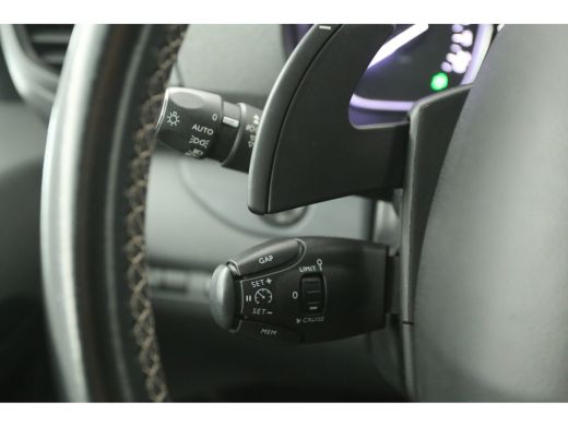 Peugeot Expert 227S 2.0 BlueHDI L2H1 180PK Automaat Airco Camera Carplay Head-up LED Cruise PDC 3 Persoons ActivLease financial lease
