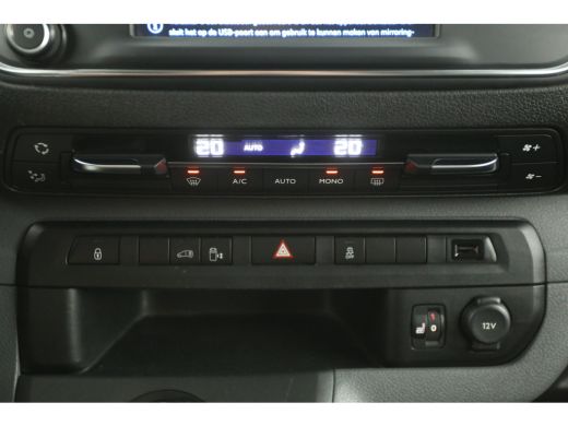 Peugeot Expert 227S 2.0 BlueHDI L2H1 180PK Automaat Airco Camera Carplay Head-up LED Cruise PDC 3 Persoons ActivLease financial lease