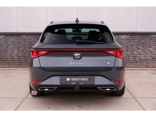 Seat Leon Sportstourer 1.5 eTSI FR | Elek. Trekhaak | LED | Carplay | Camera | Navi | Keyless | Adap. Cruise ActivLease financial lease