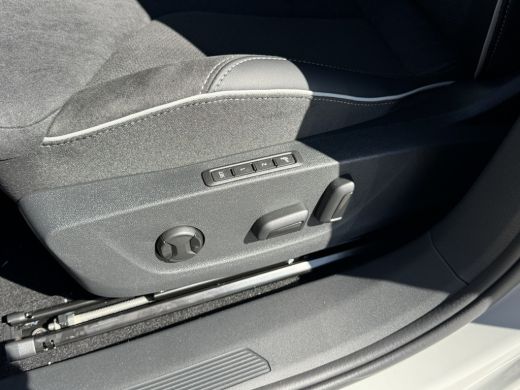 Skoda Enyaq iV 85 Sportline | Matrix LED | Travel Assist | Stoelmassage ActivLease financial lease