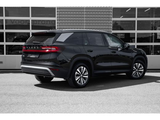 Skoda Kodiaq 1.5 TSI MHEV Business Edition 7p. | Trekhaak | Camera | Stoelverwarming | Carplay | Adapt. Cruise ActivLease financial lease
