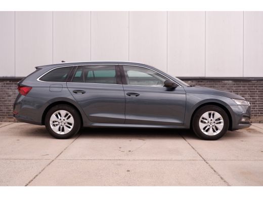 Skoda Octavia Combi 1.0 TSI Business Edition Plus Elek. Trekhaak | Virtual Cockpit | LED | Navi | Carplay ActivLease financial lease