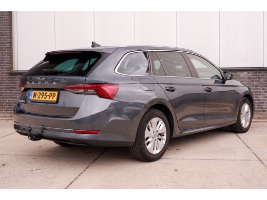 Skoda Octavia Combi 1.0 TSI Business Edition Plus Elek. Trekhaak | Virtual Cockpit | LED | Navi | Carplay ActivLease financial lease