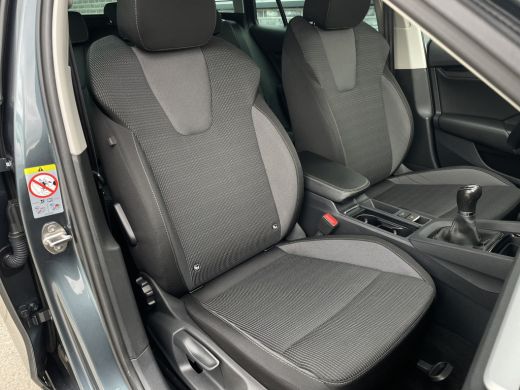 Skoda Octavia Combi 1.0 TSI Business Edition Plus Elek. Trekhaak | Virtual Cockpit | LED | Navi | Carplay ActivLease financial lease
