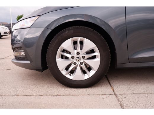 Skoda Octavia Combi 1.0 TSI Business Edition Plus Elek. Trekhaak | Virtual Cockpit | LED | Navi | Carplay ActivLease financial lease