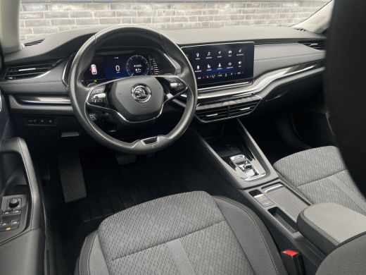 Skoda Octavia Combi 1.5 e-TSI Business Edition Plus Trekhaak | Virtual Cockpit | LED | Navi | Carplay ActivLease financial lease