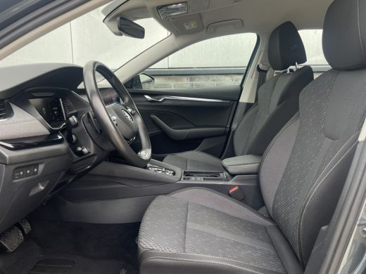 Skoda Octavia Combi 1.5 e-TSI Business Edition Plus Trekhaak | Virtual Cockpit | LED | Navi | Carplay ActivLease financial lease