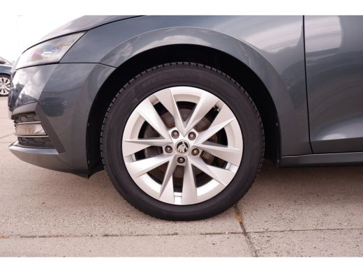 Skoda Octavia Combi 1.5 e-TSI Business Edition Plus Trekhaak | Virtual Cockpit | LED | Navi | Carplay ActivLease financial lease