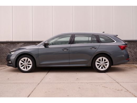 Skoda Octavia Combi 1.5 e-TSI Business Edition Plus Trekhaak | Virtual Cockpit | LED | Navi | Carplay ActivLease financial lease
