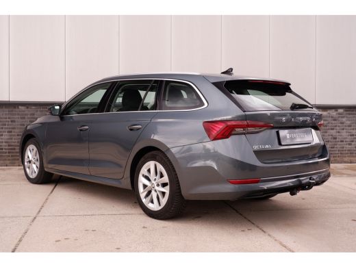 Skoda Octavia Combi 1.5 e-TSI Business Edition Plus Trekhaak | Virtual Cockpit | LED | Navi | Carplay ActivLease financial lease
