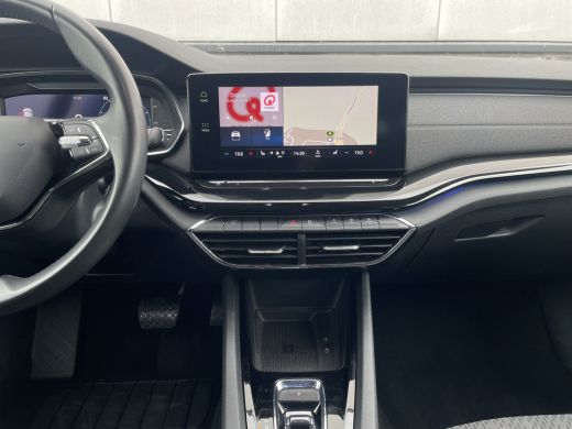 Skoda Octavia Combi 1.5 e-TSI Business Edition Plus Trekhaak | Virtual Cockpit | LED | Navi | Carplay ActivLease financial lease