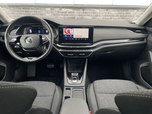 Skoda Octavia Combi 1.5 e-TSI Business Edition Plus Trekhaak | Virtual Cockpit | LED | Navi | Carplay ActivLease financial lease