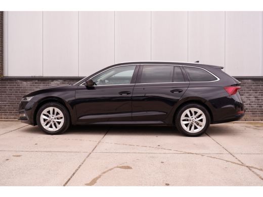 Skoda Octavia Combi 1.5 e-TSI Business Edition Plus Trekhaak | Virtual Cockpit | LED | Navi | Carplay ActivLease financial lease