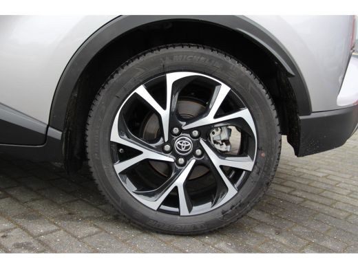 Toyota C-HR 2.0 Hybrid Dynamic **NAVIGATIE/ APPLE CARPLAY/ 24 MAANDEN GARANTIE** ActivLease financial lease