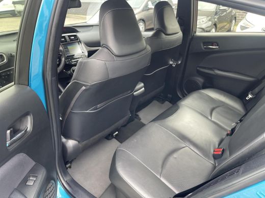 Toyota Prius 1.8 Plug-in Hybrid Executive ActivLease financial lease