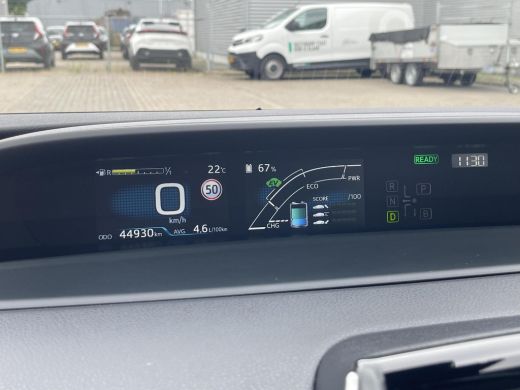 Toyota Prius 1.8 Plug-in Hybrid Executive ActivLease financial lease