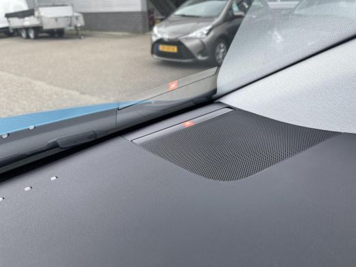 Toyota Prius 1.8 Plug-in Hybrid Executive ActivLease financial lease