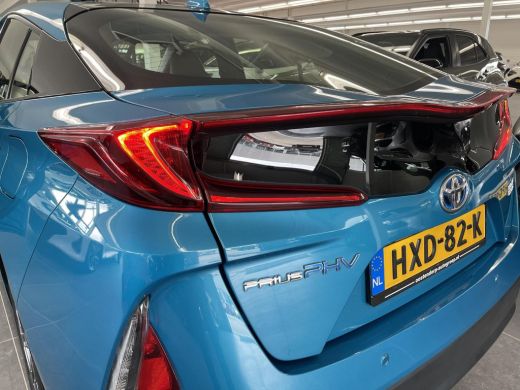 Toyota Prius 1.8 Plug-in Hybrid Executive ActivLease financial lease