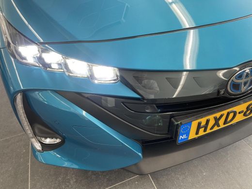 Toyota Prius 1.8 Plug-in Hybrid Executive ActivLease financial lease