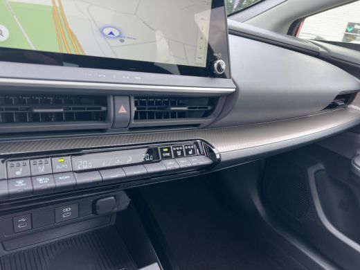 Toyota Prius 2.0 Plug-in Hybrid 220 Executive Premium ActivLease financial lease