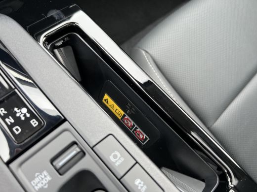 Toyota Prius 2.0 Plug-in Hybrid 220 Executive Premium ActivLease financial lease