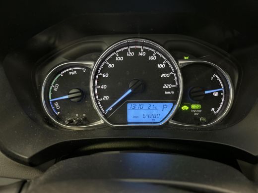 Toyota Yaris 1.5 Hybrid Aspiration ActivLease financial lease