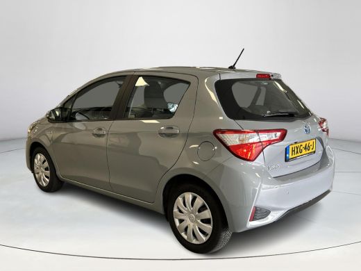 Toyota Yaris 1.5 Hybrid Aspiration ActivLease financial lease