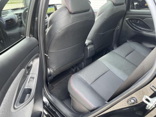 Toyota Yaris 1.5 Hybrid Executive Premium ActivLease financial lease