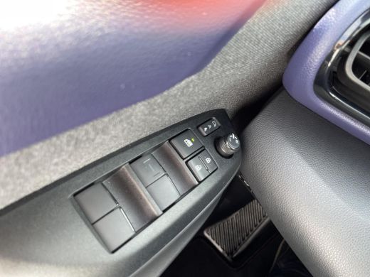Toyota Yaris 1.5 Hybrid Executive Premium ActivLease financial lease