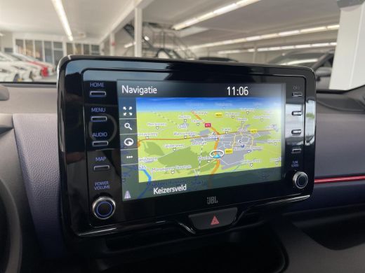 Toyota Yaris 1.5 Hybrid Executive Premium ActivLease financial lease