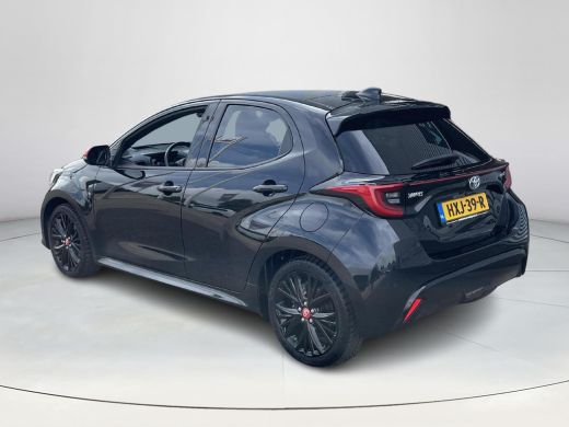 Toyota Yaris 1.5 Hybrid Executive Premium ActivLease financial lease