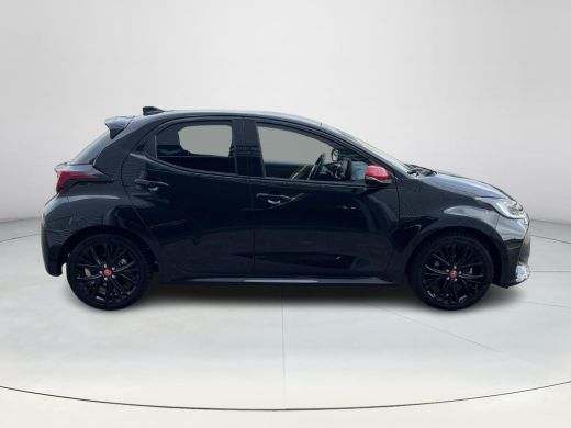 Toyota Yaris 1.5 Hybrid Executive Premium ActivLease financial lease