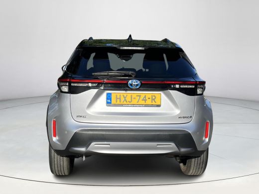 Toyota Yaris Cross 1.5 Hybrid Adventure | Navigatie | Stoel- + stuurverwarming | 18 inch LM-velgen | Parkeersensoren | ActivLease financial lease